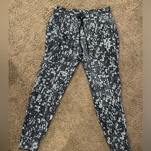 Lululemon Ready to Rulu Jogger - Size 8